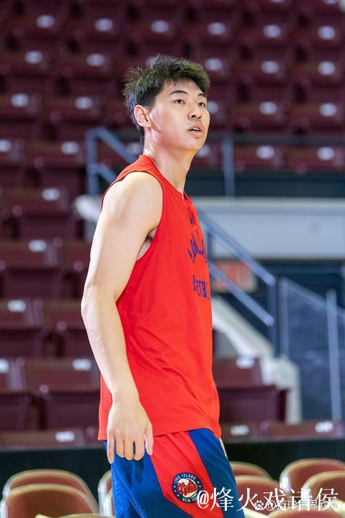 崔永熙“主动挑战”,中国篮球的希望之星 崔永熙“主动挑战”,中国篮球的希望之星