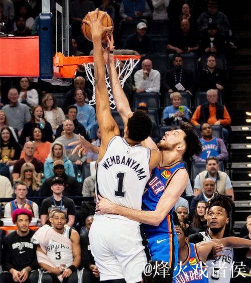 米奇点评球队表现:首节表现欠佳,第三节状态下滑 米奇点评球队表现:首节表现欠佳,第三节状态下滑